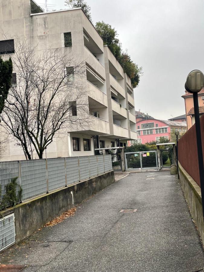 Melannie'S Apartment Бергамо Екстериор снимка