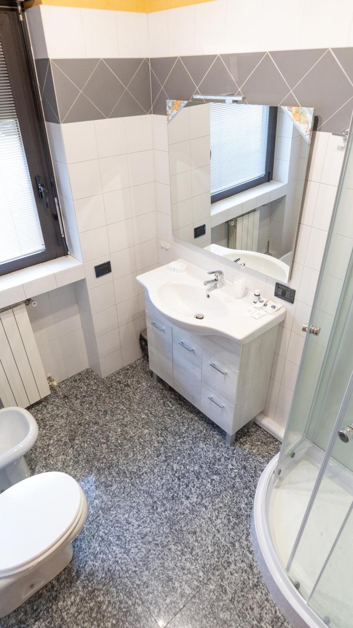 Melannie'S Apartment Бергамо Екстериор снимка