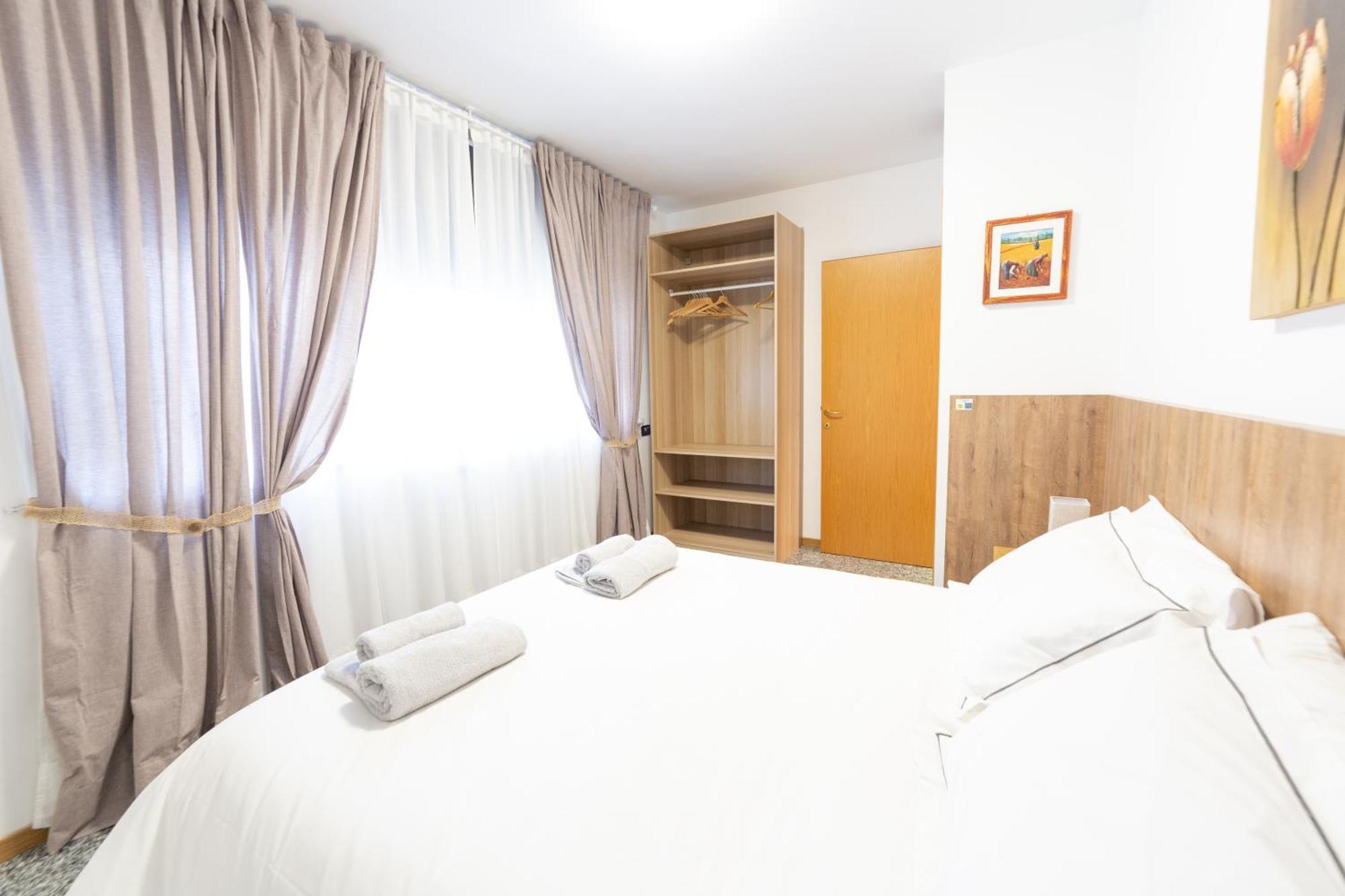 Melannie'S Apartment Бергамо Екстериор снимка